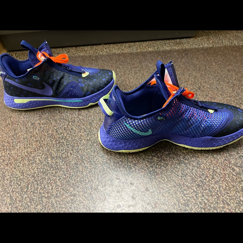 Nike PG (Paul George) 4-Size 9.5